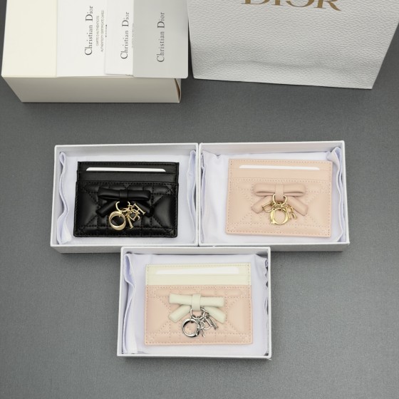 Dior 디올 Lady Freesia