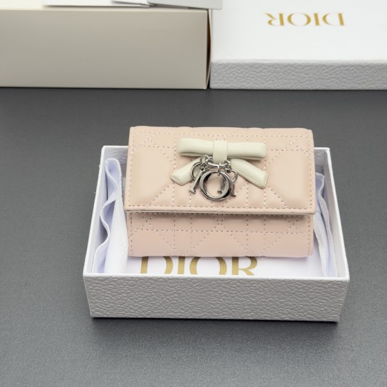 Dior 디올 Lady Freesia