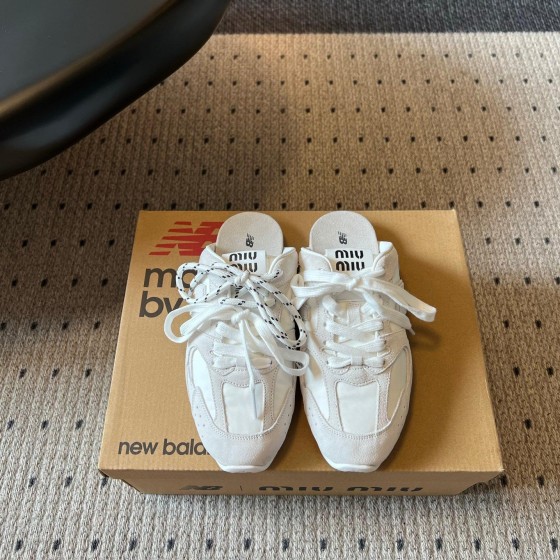 26ss Miumiu  x New Balance 530 미우미우