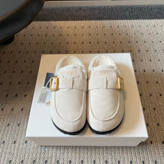 Prada 프라다