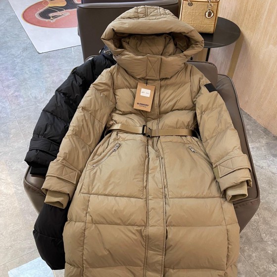 Burberry 버버리 롱패딩(90화이트 구스)