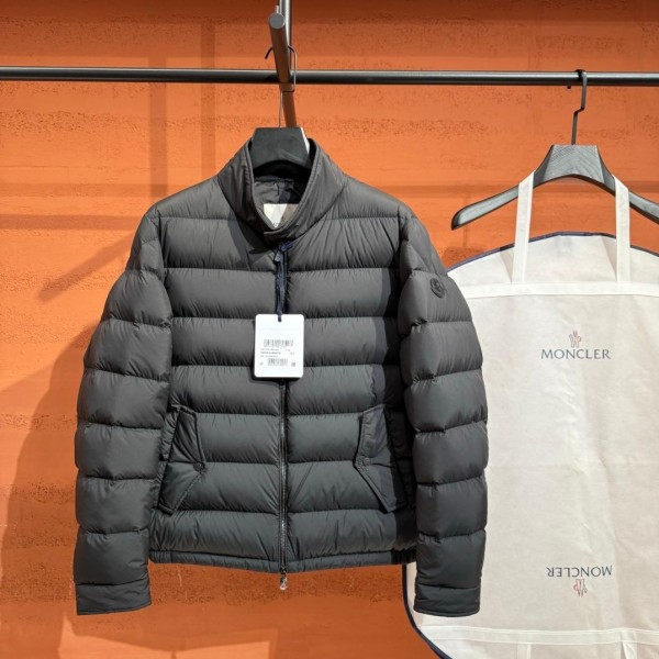 Moncler 몽클레르 패딩(95덕다운)
