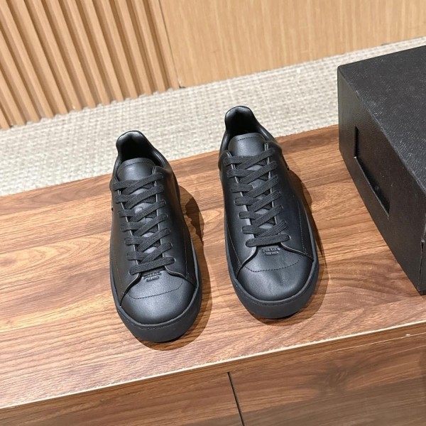 Prada 프라다 스니커즈