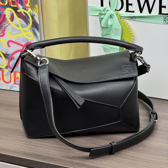 Loewe 로에베 Puzzle Edge (small)