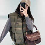 MiuMiu 미우미우 패딩조끼(90덕다운)